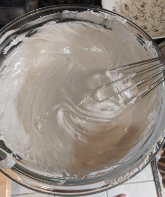 Disperse gelatin mixture in meringue before the former congeals.